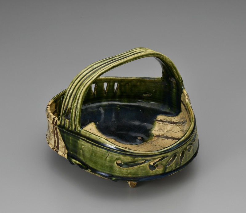 9077947e 9206 4d44 88c5 8f8988848a86 md